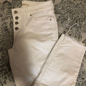 Levi’s NWOT Classic Midrise White skinny